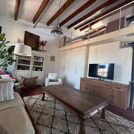 Loft Mas De Roda Daire